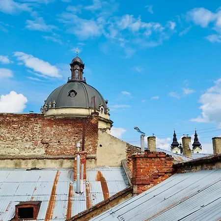 Appartement на площі ринок 3