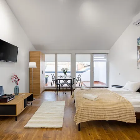 Апартаменты на площі ринок 3 *