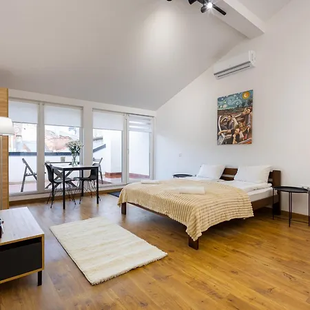 Appartement на площі ринок 3 Lviv