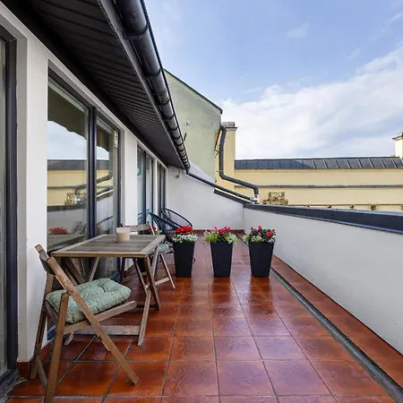 Appartement на площі ринок 3 *