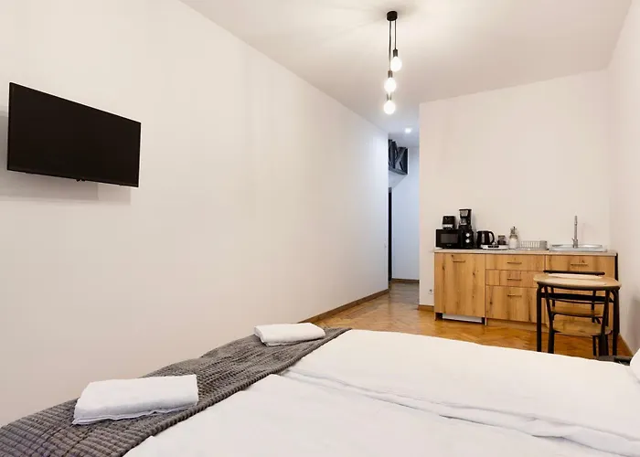 на площі ринок 3 Apartamento Leópolis